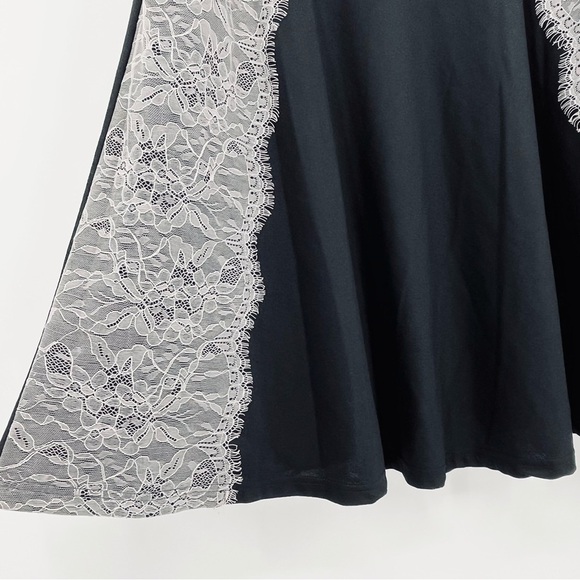 Landa Curve by Dora Landa Black Knit & Lace Fit & Flare Dress 1X - Picture 4 of 7